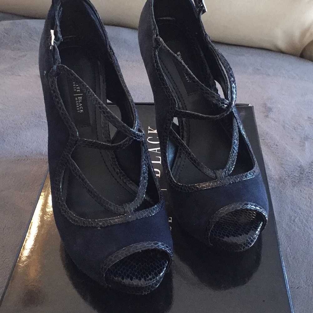 Blue suede shoes!!